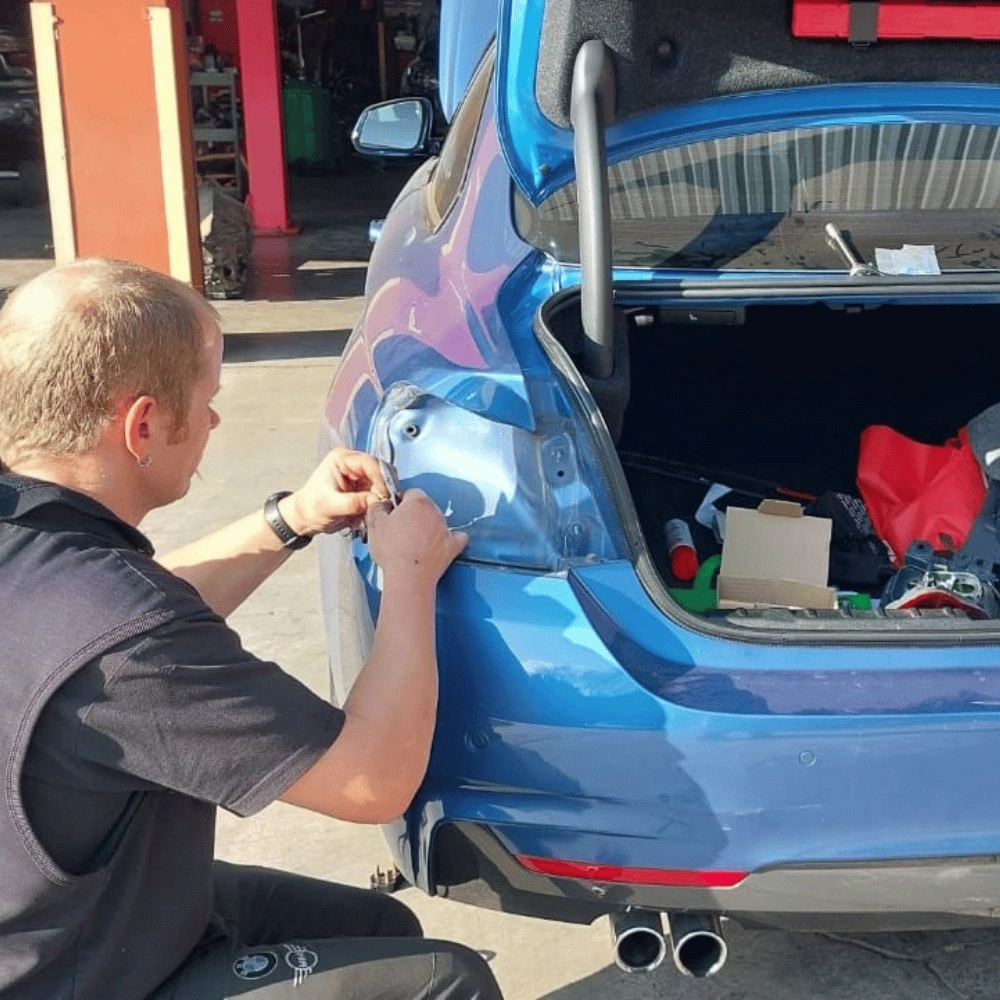 ASE Certified Taillight Mechanics Houston