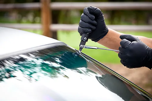 Emergency Car Glass Repair in Houston