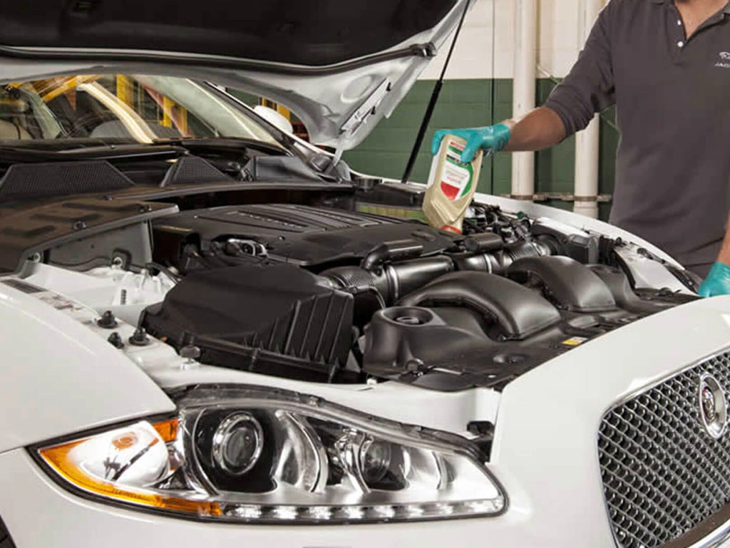 Fully Equipped Jaguar Mobile Mechanic Houston Area